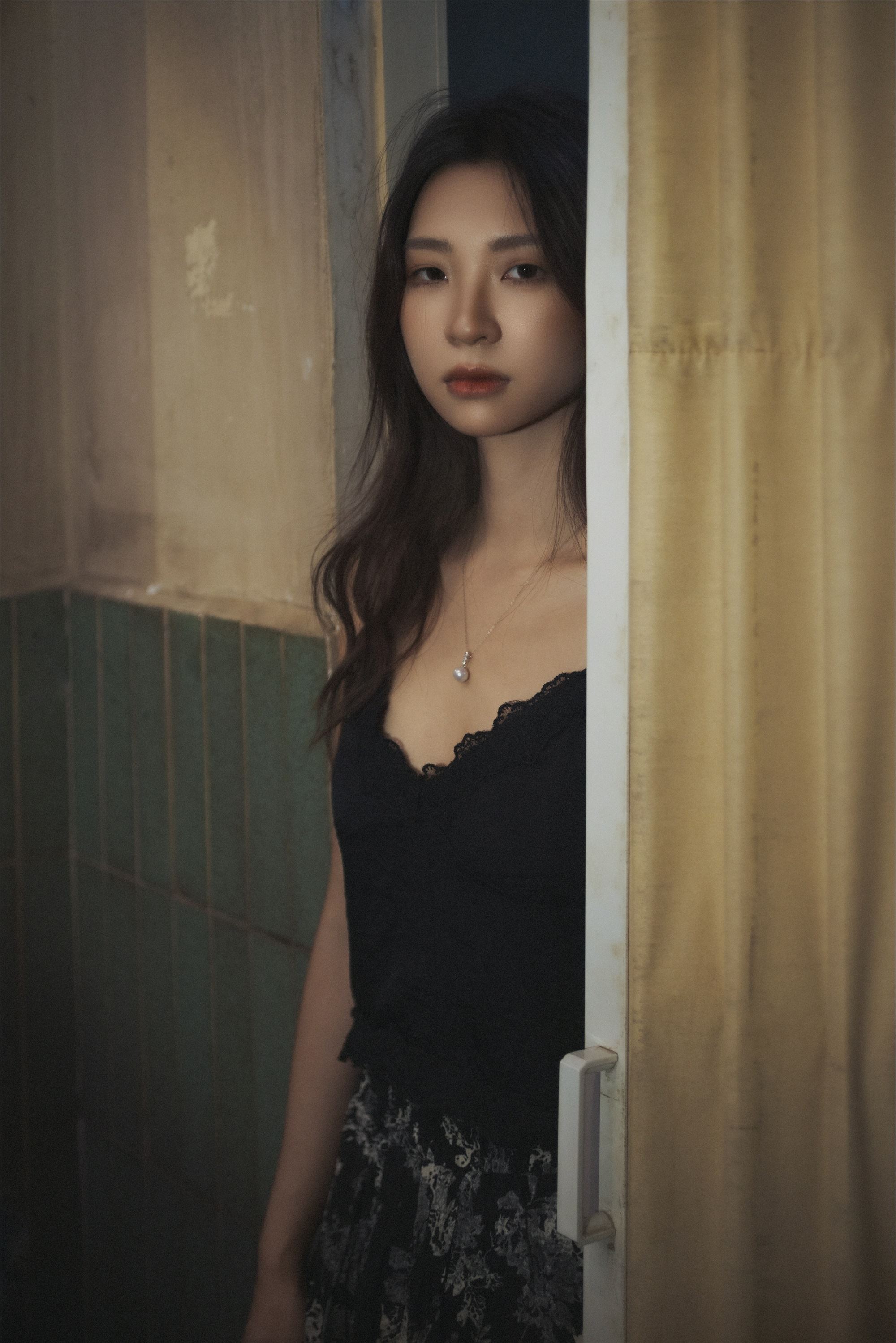 YITUYU艺图语 2025.01.18 孤独感 失眠面包蟹